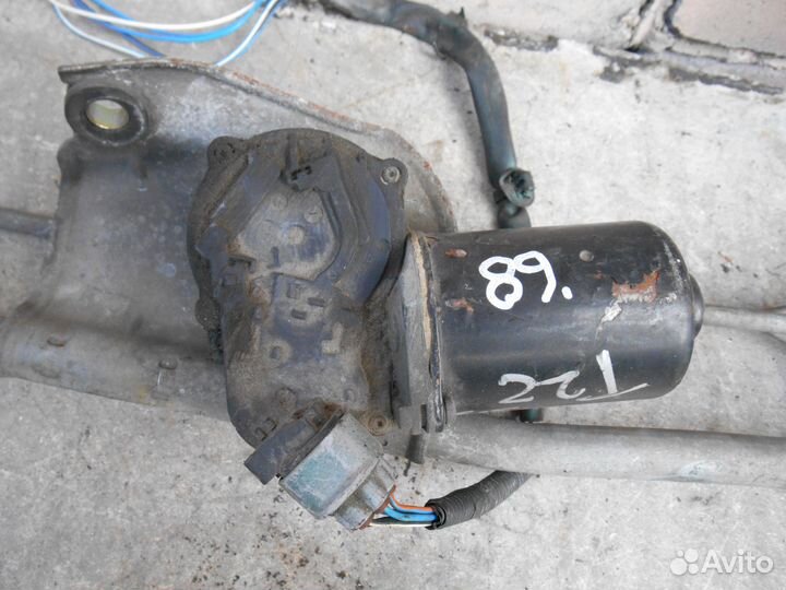 Моторчик дворников Toyota Avensis T22