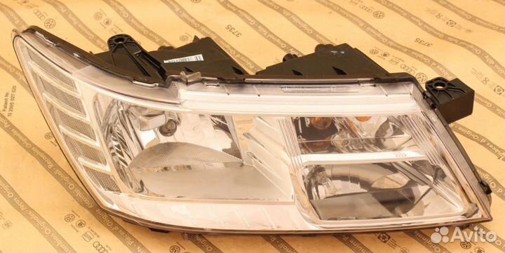 Фара правая dodge journey 8-20 fiat freemont 11-15