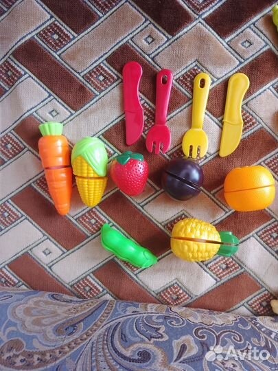 Наборы игрушек продуктов/посуды
