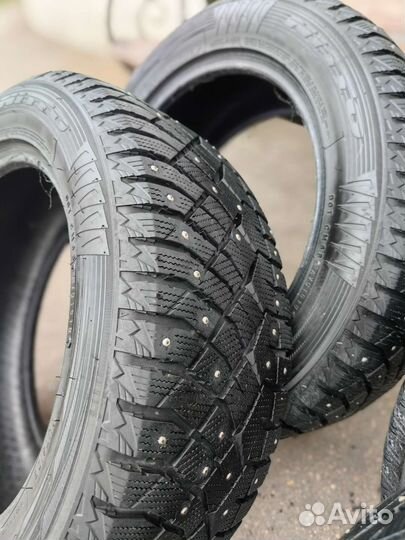 Nitto Therma Spike 235/55 R17 103T