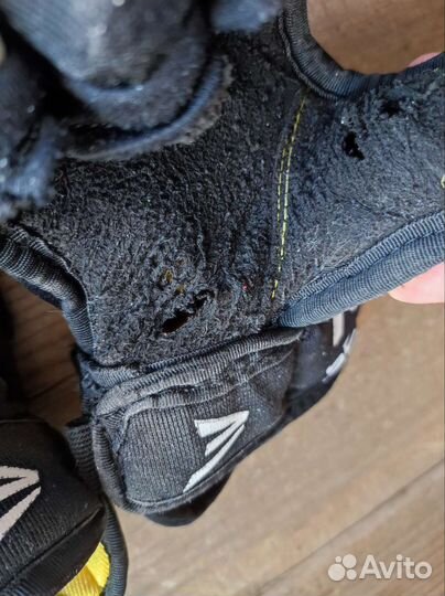 Краги хоккейные детские 9