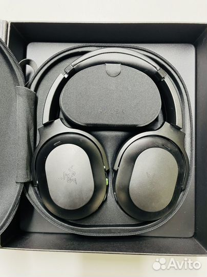 Беспроводные наушники Razer Barracuda Pro