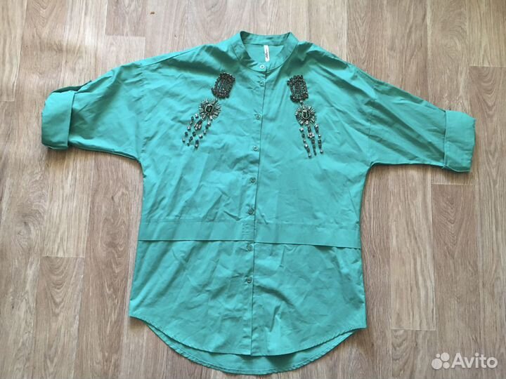 Блузка изумрудная 48-50