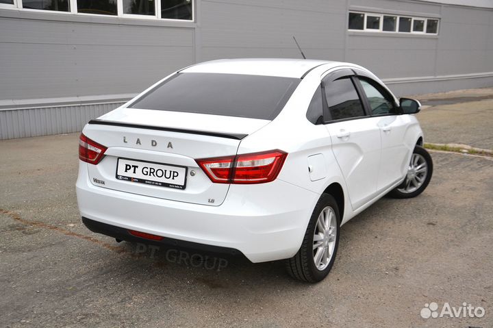 Спойлер на крышку багажника Лада Веста