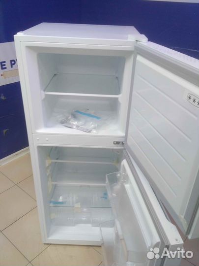 Холодильник HI в отличном состоянии