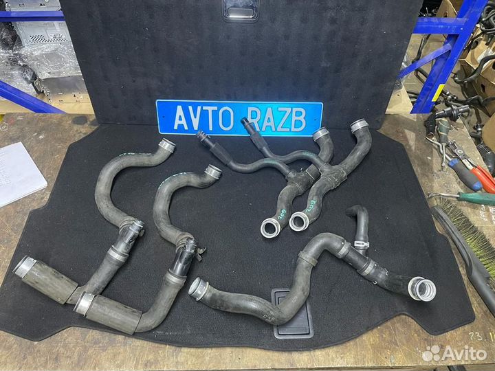 Патрубки охлаждения на Мерседес