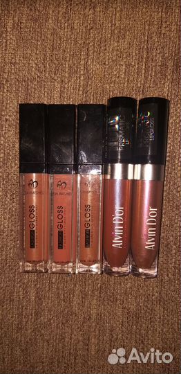 Блески для губ 