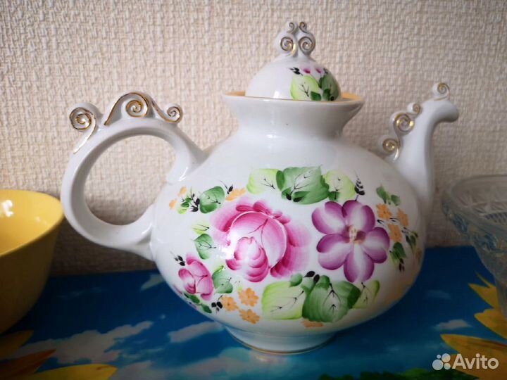 Чайники, чайные и кофейные сервизы