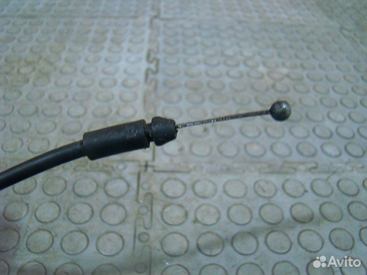 Hyundai ix35 Трос открывания капота