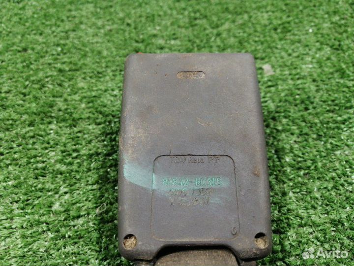 Ответная часть ремня безопасности задняя левая