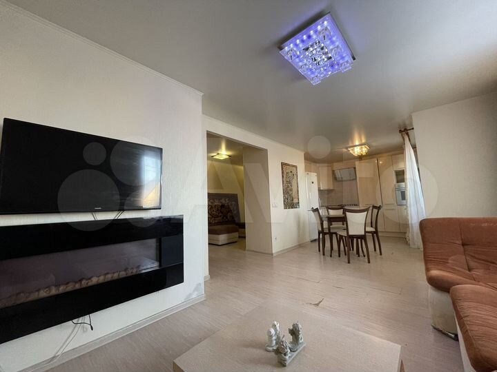 2-к. квартира, 60 м², 1/3 эт.