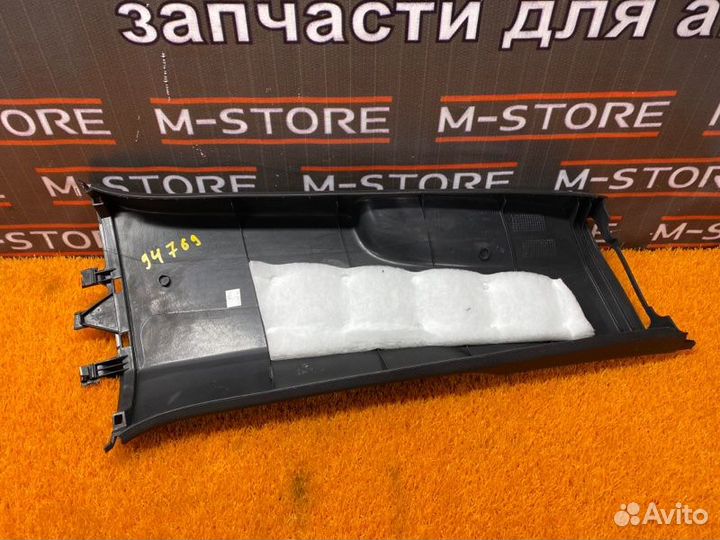 Обшивка стойки левая Volkswagen Passat B7 caxa