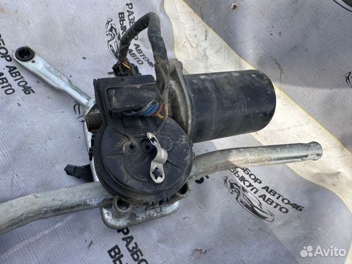 Моторчик дворника передний Hyundai Ix35 2.0 G4KD