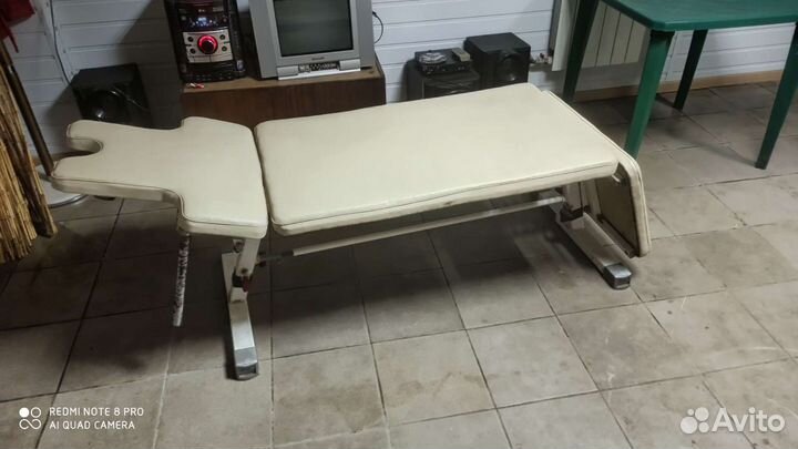 Массажный стол