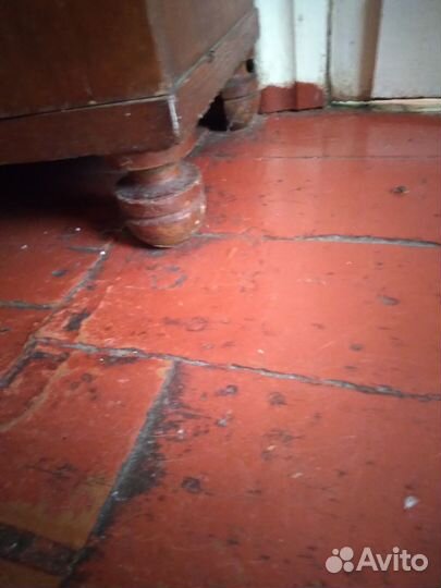 Старинный буфет