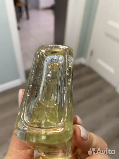 Escentric molecules 02