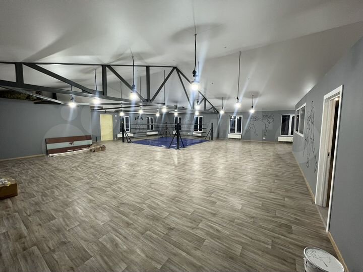 Свободного назначения, 250 м²