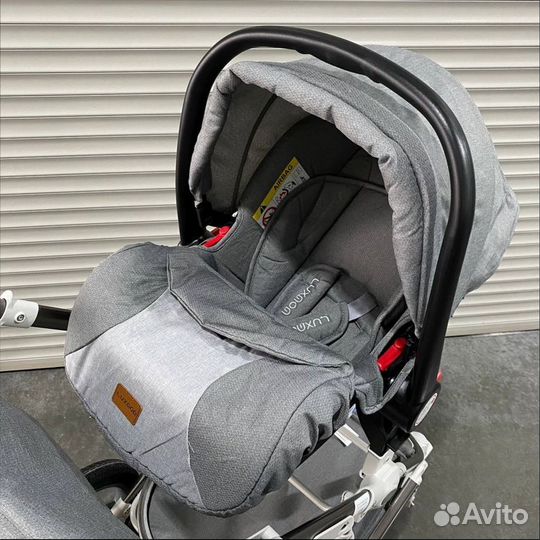 Прогулочная коляска Luxmom