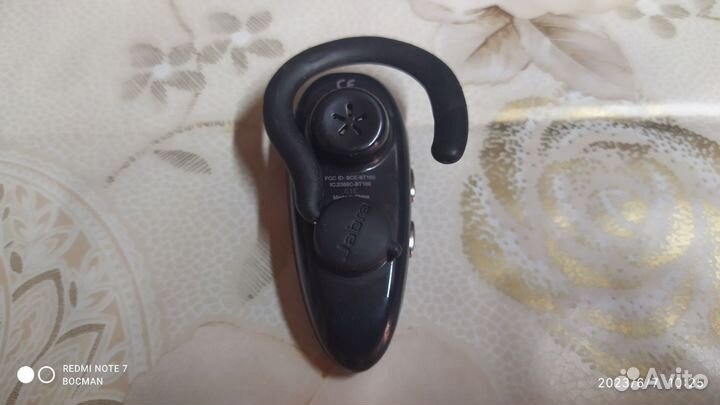 Блютуз-гарнитура Jabra