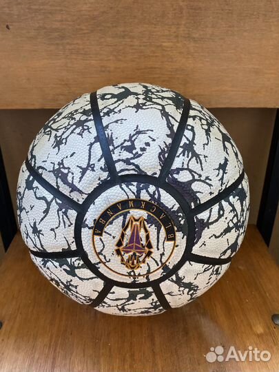 Баскетбольный мяч Black Manba