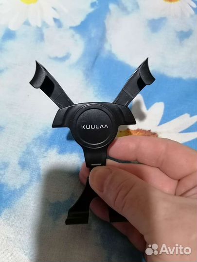 Держатель для телефона в машину