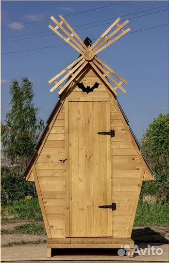 Уличный туалет деревянный PRO885