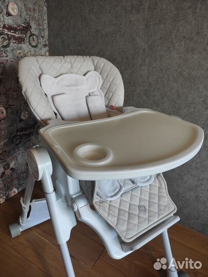 Продам стульчик для кормления Happy baby
