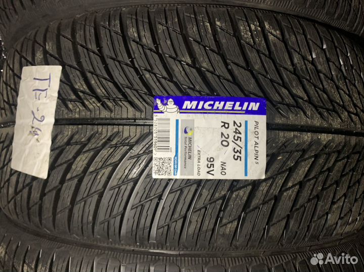 Michelin Pilot Alpin 5 245/35 R20 и 305/30 R21 104V