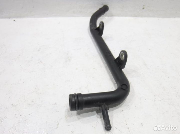 Патрубок системы охлаждения