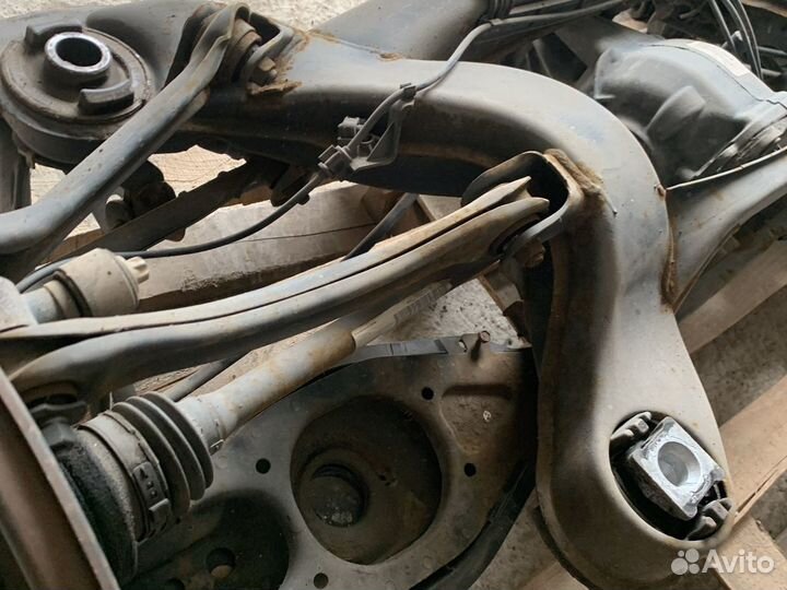 Задний подрамник в сборе w203 m271