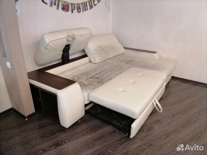 Перетяжка мягкой мебели, ремонт любой сложности