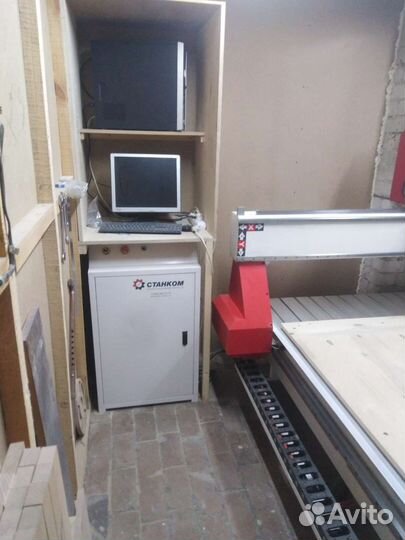 Фрезерно-гравировальный станок с чпу