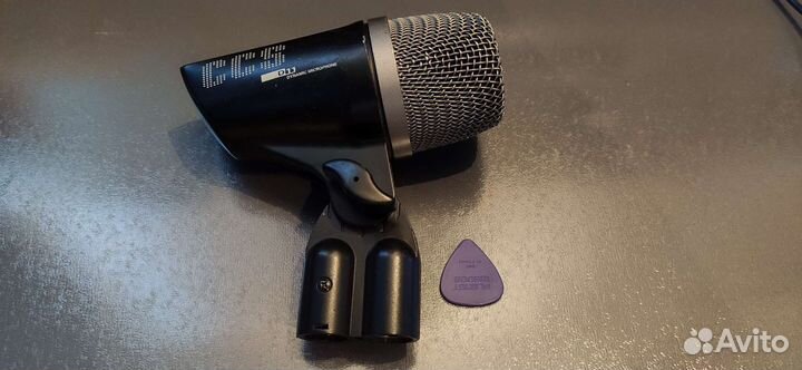 Микрофон AKG D11 для бас-бочки, баса, контрабаса