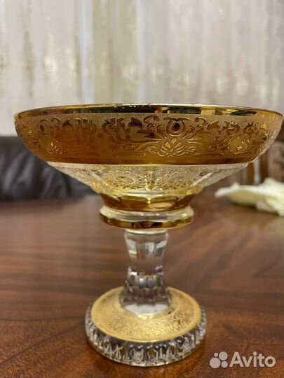 Ваза на ножке стекло