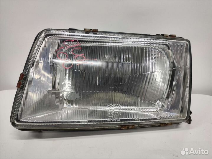 Фара левая б/у Audi 100 C3 82-91г. 441-1108L