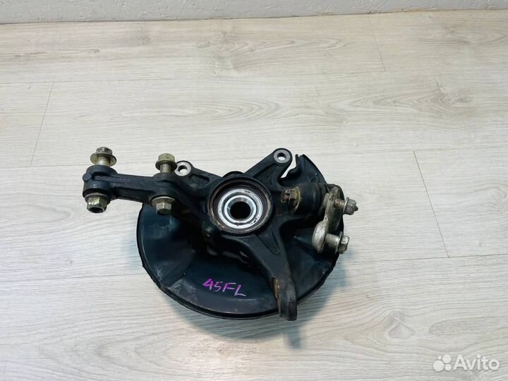 Кулак передний левый Honda Civic 4D 1.3 LDA