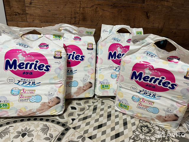Подгузники и трусики merries NB S M L