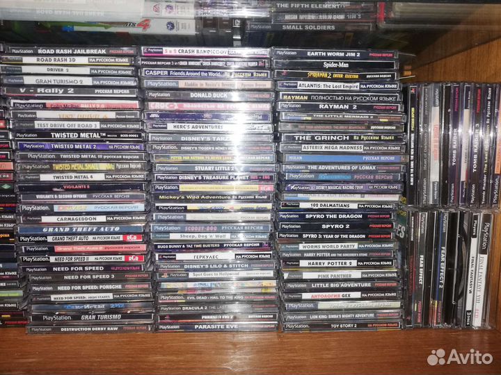 Много игр PS2 и PSone