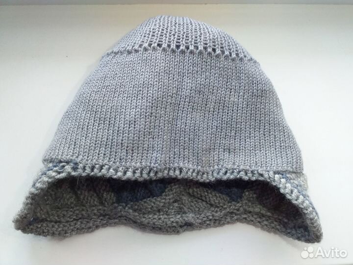 Новая шапка зимняя из шерсти утепленная