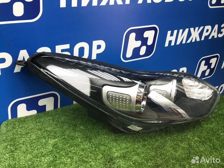 Фара передняя правая Kia Sportage 4