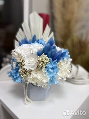 Цветы и сухоцветы, роза в колбе