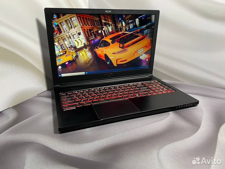 Игровой ноутбук MSI i7/FHD/8GB/2видео/SSD