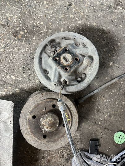 Задняя ступица в сборе правая Renault Logan 1