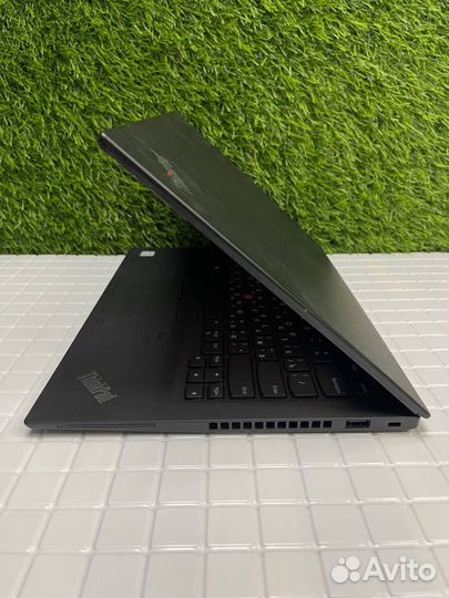 Ноутбук Lenovo thinkpad T490S i5-8