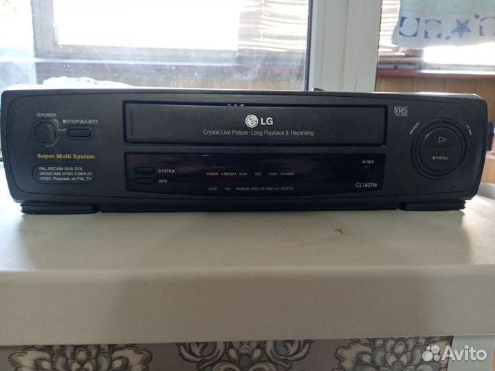 Видеомагнитофон