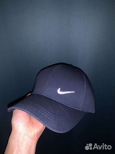 Синяя кепка nike