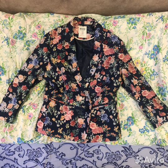 Пиджак женский bershka