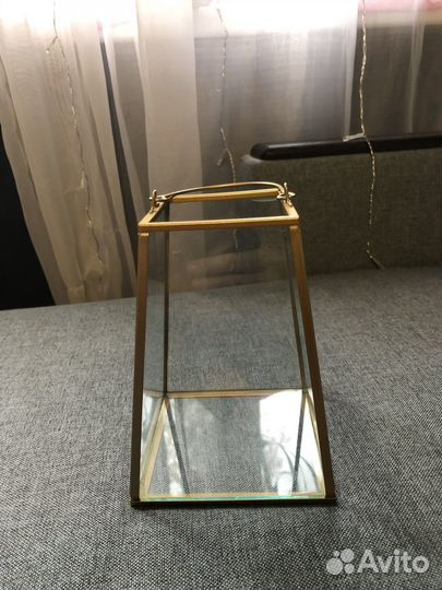 Стеклянный декоративный подсвечник