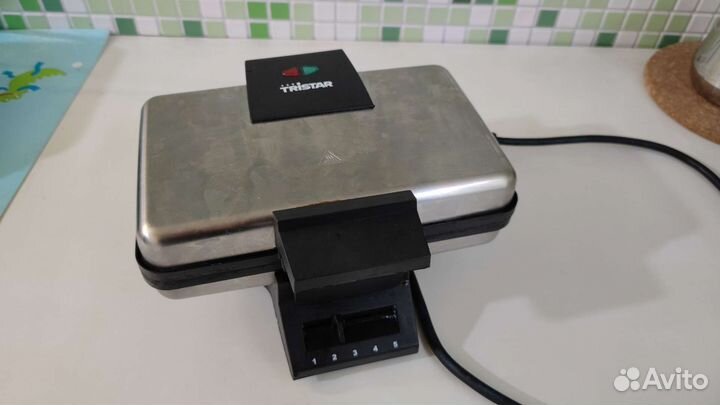 Вафельница tristar 1000 Вт на запчасти, ремонт