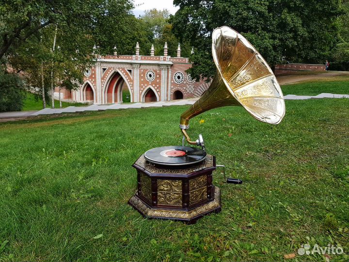 Граммофон старинный